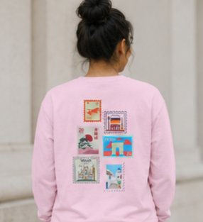T-shirt à manches longues « Destination inconnue » | T-shirt graphique de timbre de voyage vintage | Femme |